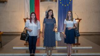За тези 3 смели жени говори цяла България, а Рашков ги... СНИМКИ