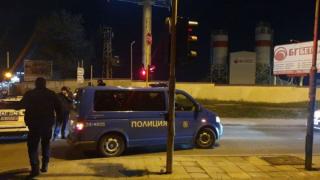 Ужас! Мъж се застреля в главата на оживен булевард в София