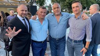 Борисов: Какво направи за 5 г. Радев? Метна на кучетата най-близкия си човек Божков ВИДЕО