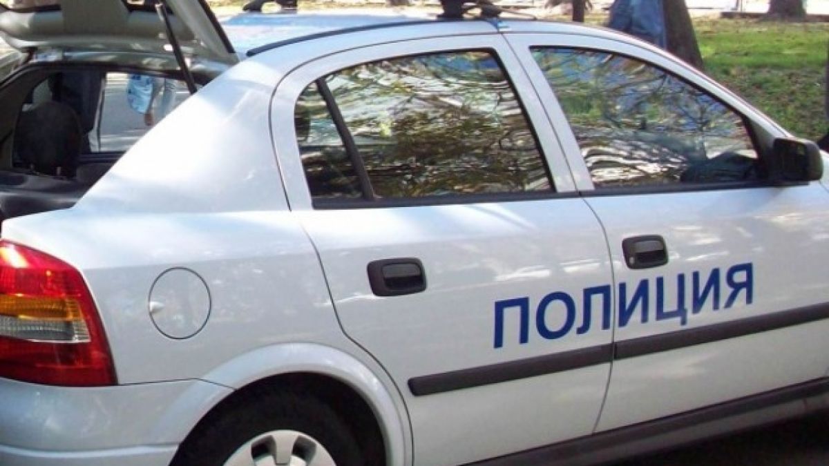 Хлапета изживяха голям кошмар на автобусна спирка в Девин 