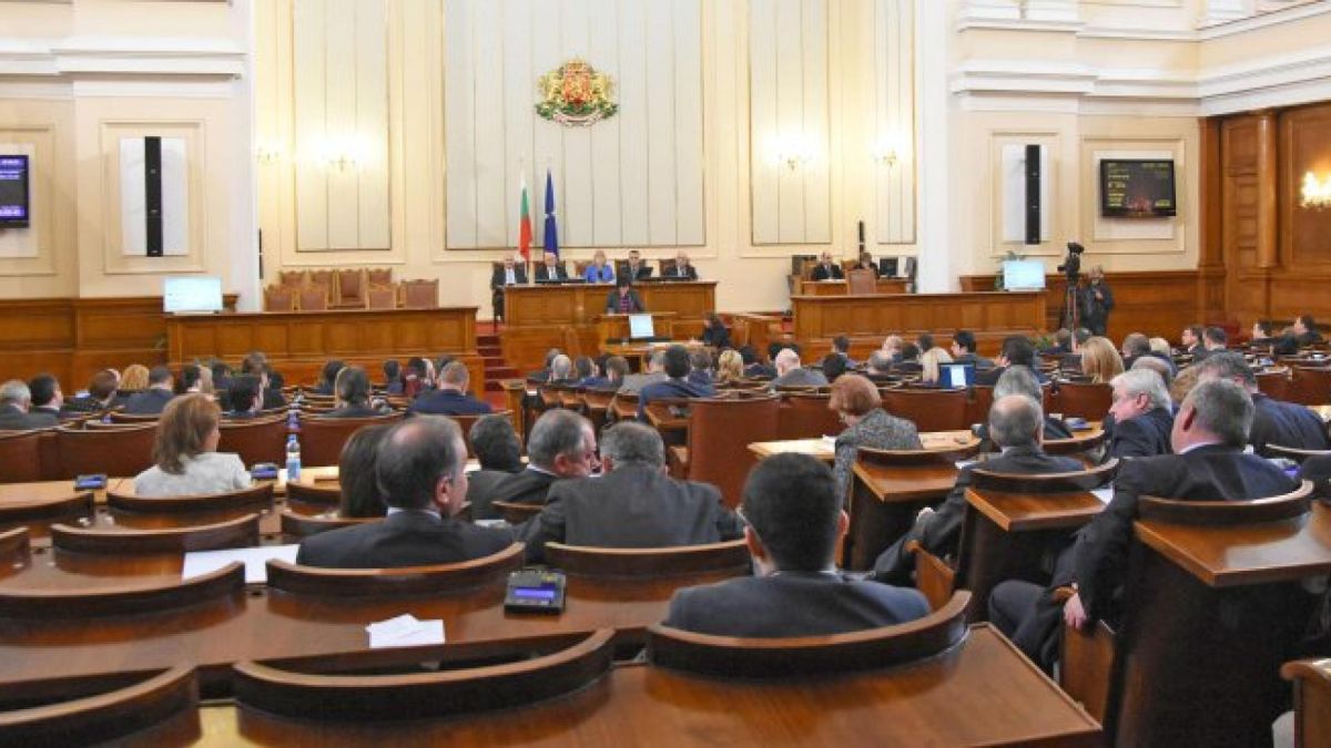 Ето какви ще са заплатите на депутатите в новия парламент 