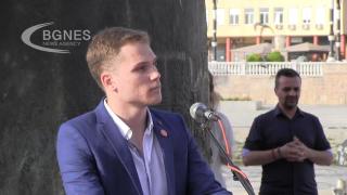 В Скопие се изцепиха: Българките струват две банкноти! ВИДЕО