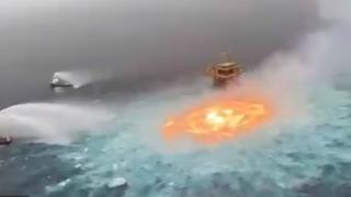 Апокалипсис сега! Океанът гори, ето защо ВИДЕО