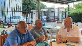 Борисов се върна от Истанбул, спря в Любимец и... СНИМКИ