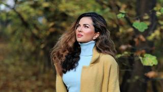 Със сълзи на очи: Райна изпрати майка си в последния й път 