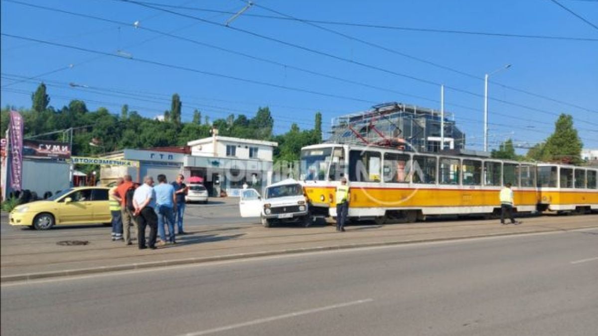 Адско меле с "железен кон" в София СНИМКИ