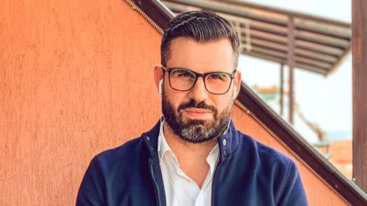 Кузман Илиев с взривяващ коментар: Кой се гаври с парите ни?
