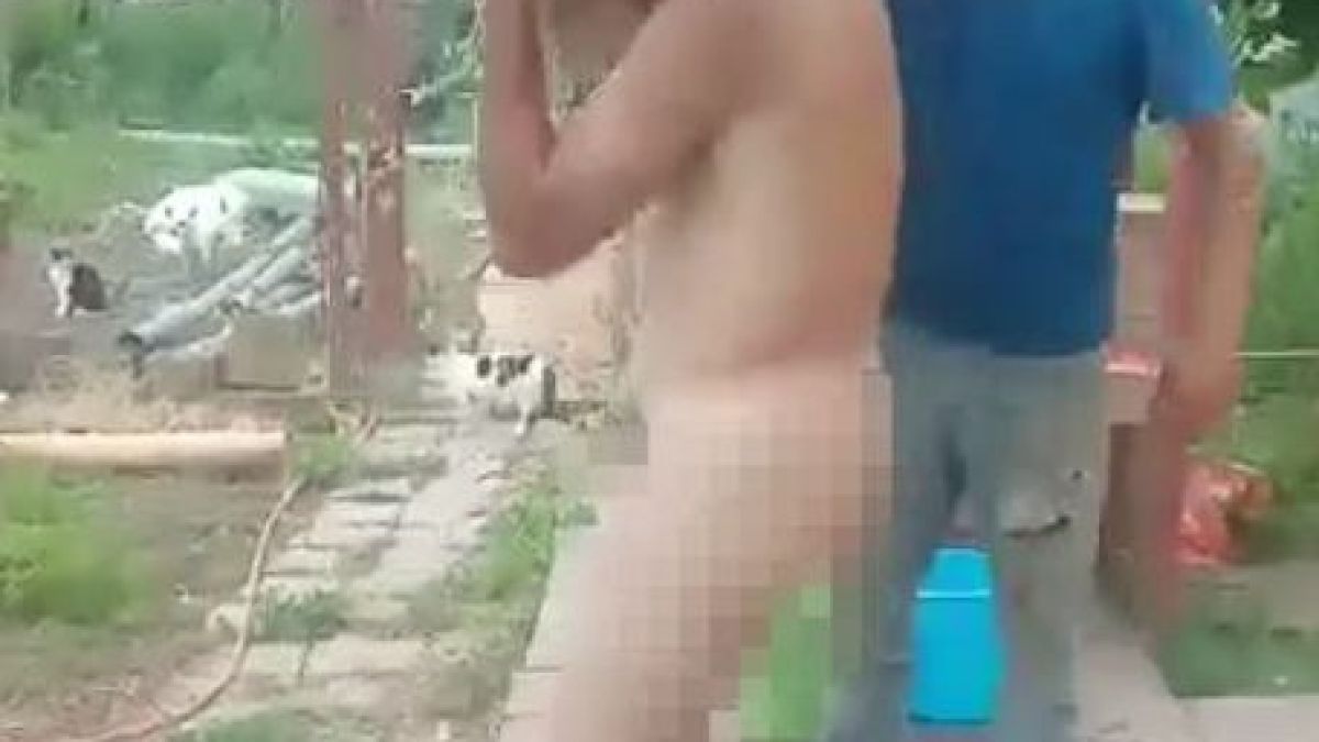 Шокиращи СНИМКИ 18+ с изтезания на 50-г мъж от Телиш! Дирят го