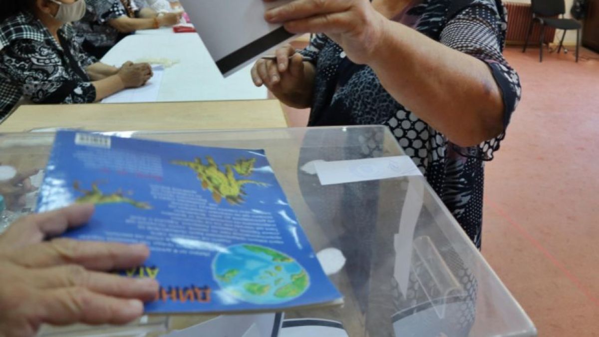 В тази секция избирателната активност гони 100% 