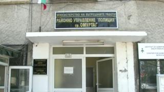 Младежи нападнаха полицията в Омуртаг с викове "Аллах Акбар"