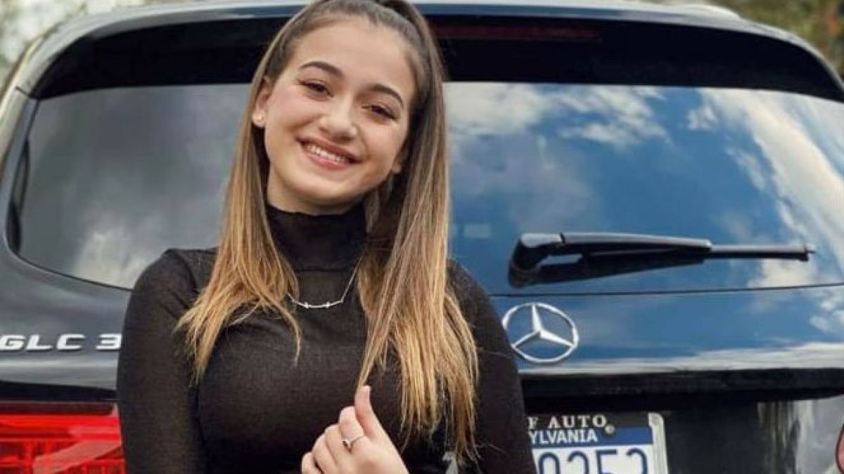 Трагедията е огромна! 15-г. Надя е загинала в адското меле с БМВ в Сатовчанско СНИМКА 