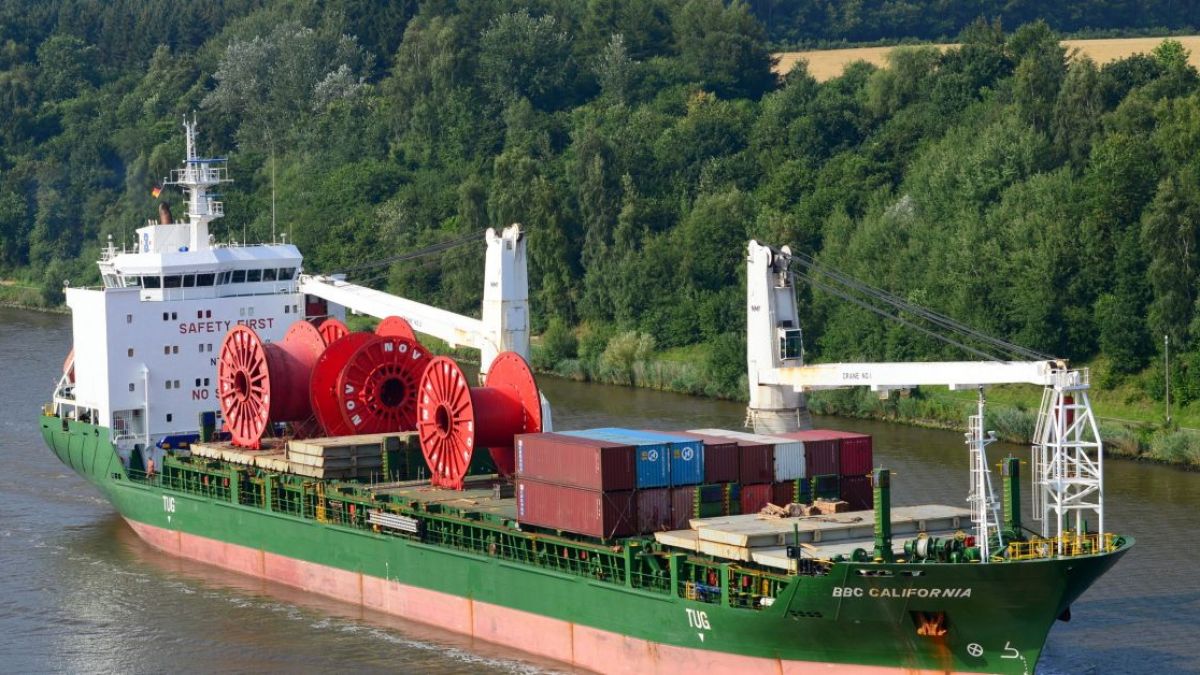 Извънредна ситуация с кораб с български моряци на борда в австралийски води