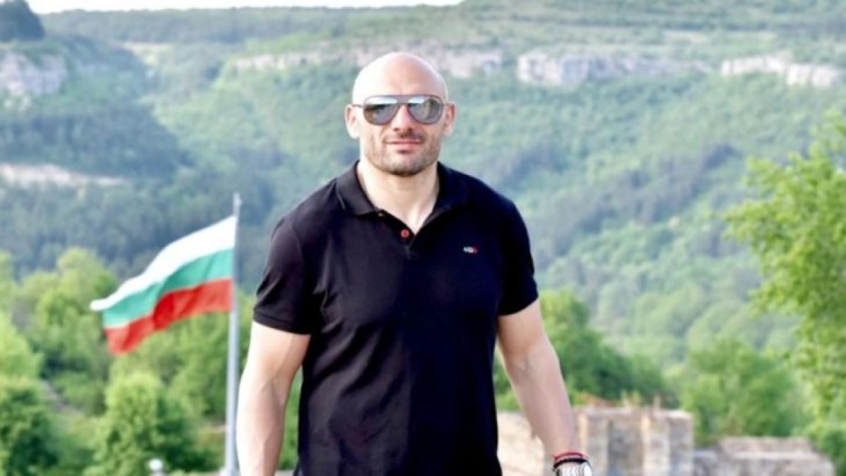 Стъки: Радев няма право да споменава името на Апостола и да трупа политически дивиденти с него