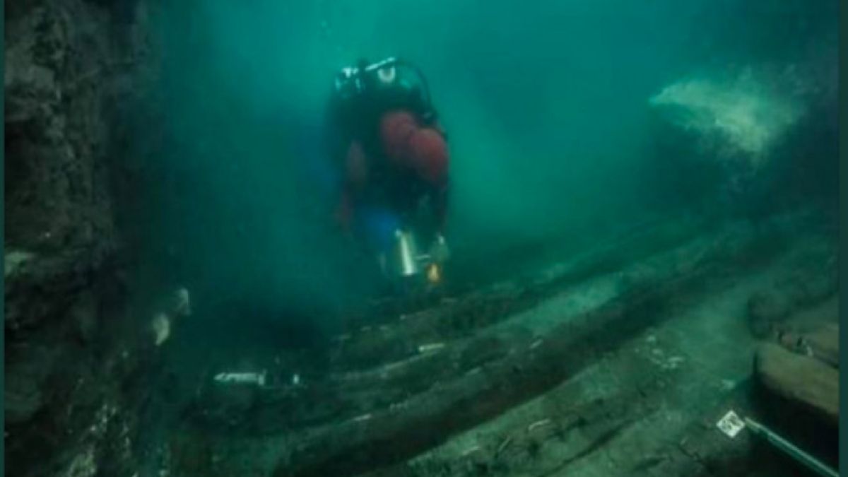 Водолазите откриха нещо невероятно до потънал град край бреговете на Египет