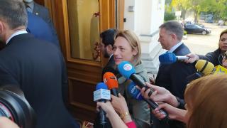 Ива Митева заплете голяма интрига за новия шеф на НС