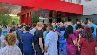 Протестиращите медици от "Пирогов" с кардинално решение