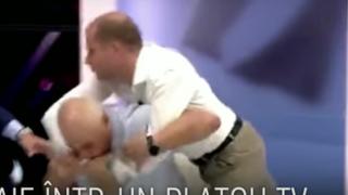 Екшън в ефир! Политици се сбиха на дискусионно предаване ВИДЕО