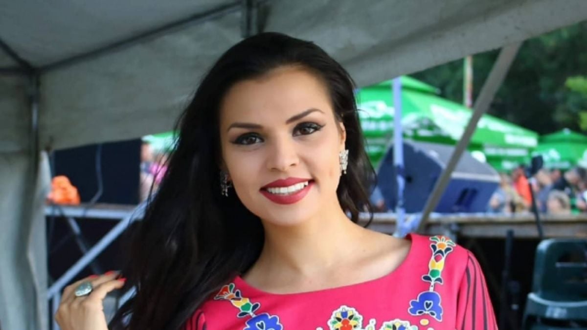 Цвети Радойчева се съблече и влуди феновете със секси СНИМКИ 18+