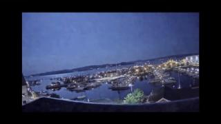 Гигантски метеорит се взриви в небето ВИДЕО