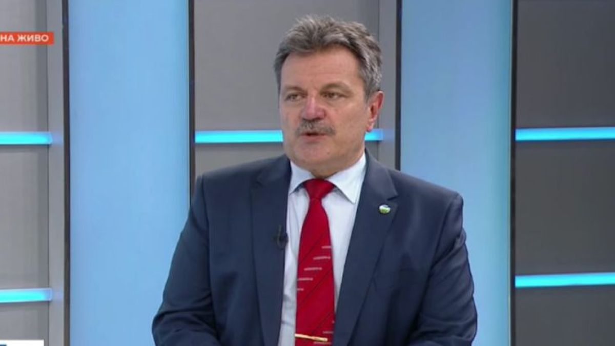 Д-р Симидчиев за ваксинацията: Има групи под особен риск, които...