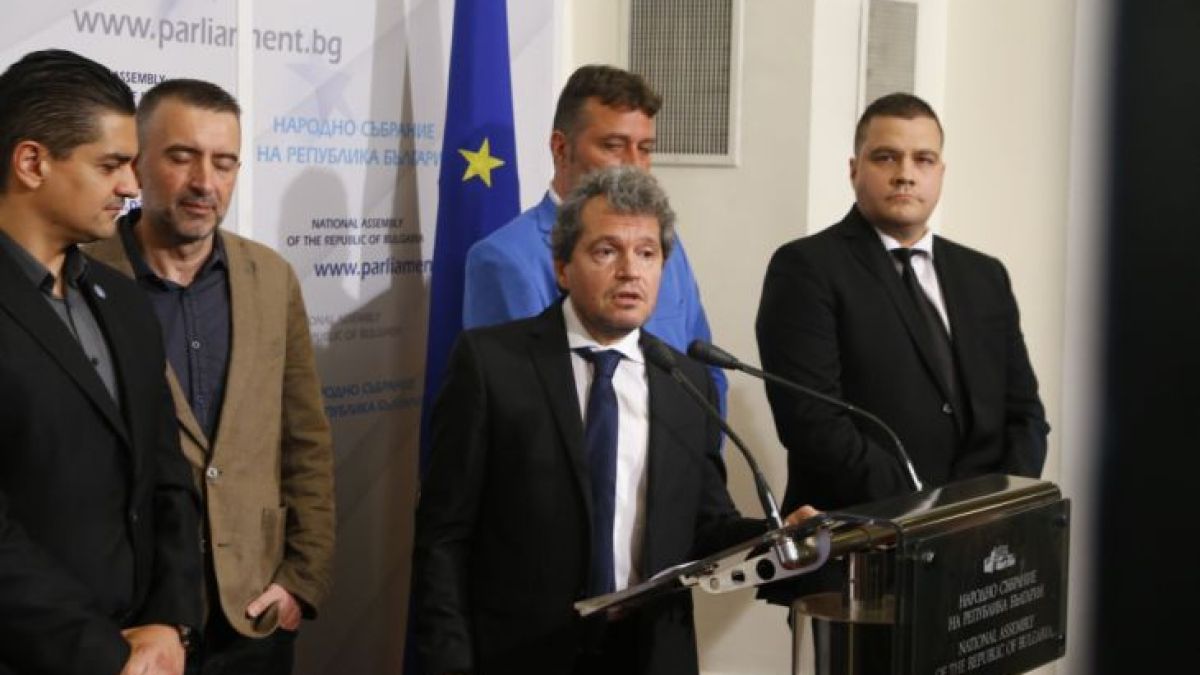Тошко Йорданов отряза Христо Иванов за натрапваните от ДБ министри в новия кабинет