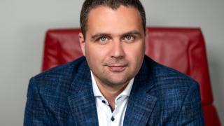 Фаворит на Слави за министър скочи на Атанас Пеканов