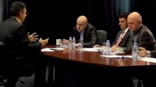 На кастинга за политици: Вижте как Слави се запознава с Николов ВИДЕО
