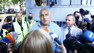 Политолози разкриха как Борисов печели от смешките на новите политици