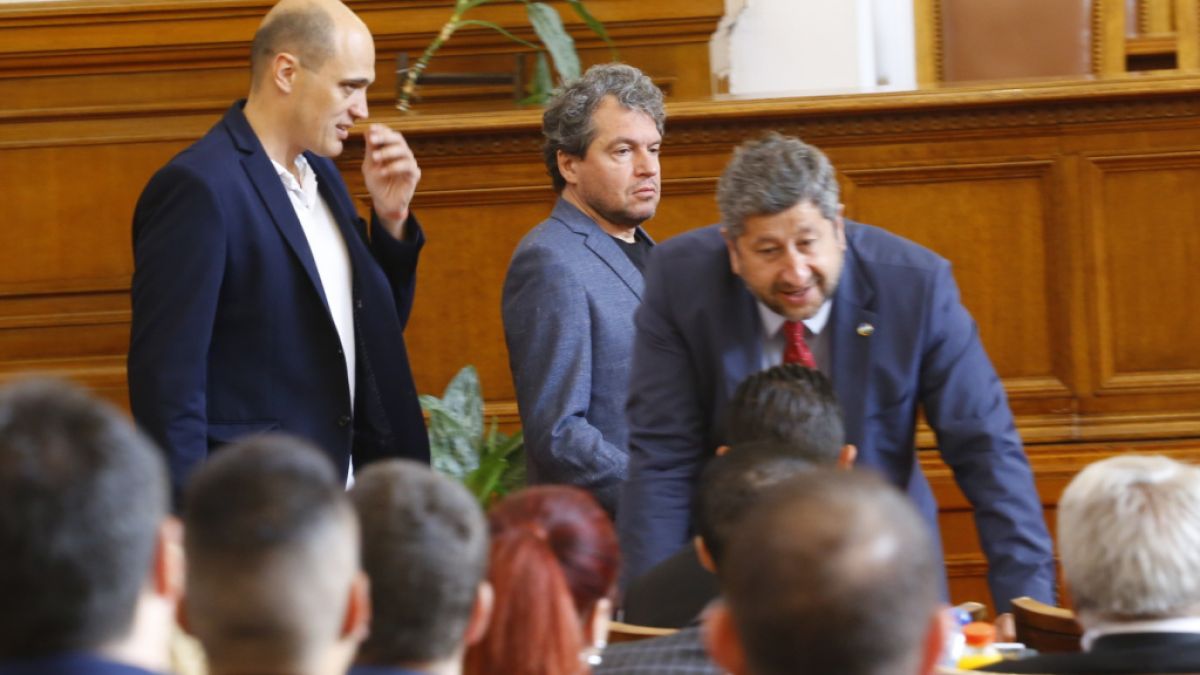 Христо Иванов с нова атака по харвардците и Слави Трифонов