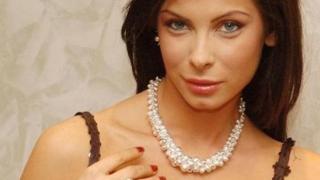 Елена Тихомирова е напълно наузнаваема СНИМКИ