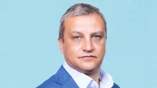 Първият кмет на Слави си назначи интересен съветник СНИМКА