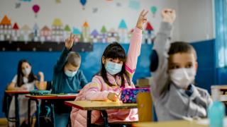 Планът за възстановяване на служебния кабинет: Да учим децата на секс