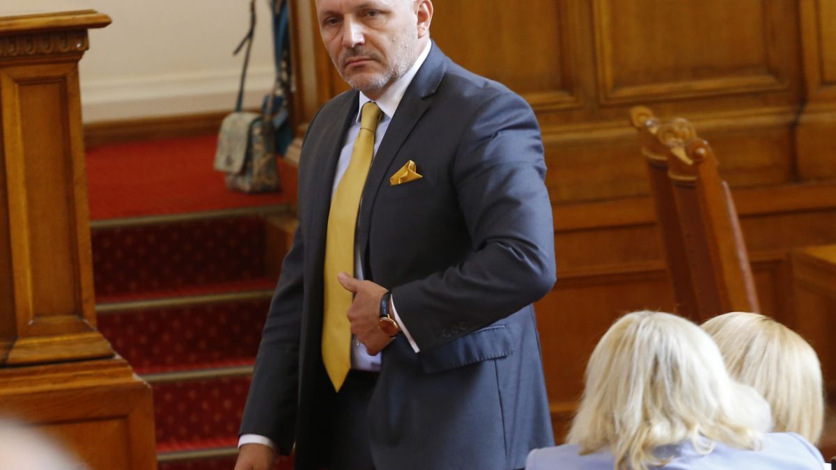Хаджигенов с мълниеносна реакция към правосъдния министър на ИТН