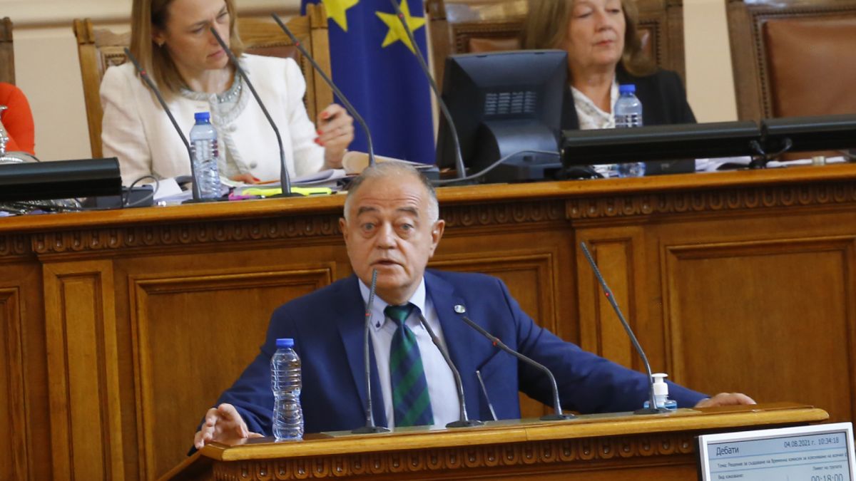 Ген. Атанасов: Червената линия за наше участие в правителство на БСП предстои