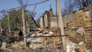Ужасът е безкраен! Ето какво остана от Старосел след огнената стихия СНИМКИ