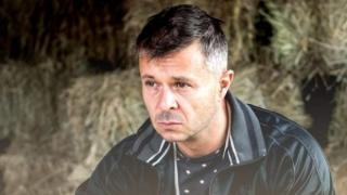 Любим риалити герой от "Фермата" търси помощ за тежкоболната си майка 