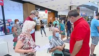 Невиждано К-19 чудо в столичните молове ВИДЕО 