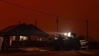 Слънцето в Якутия изчезна посред бял ден, а от небето се сипе... ВИДЕО