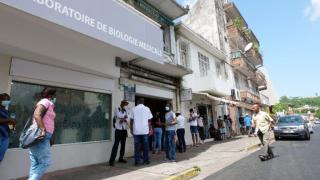 Гонят туристи от този остров заради К-19 бум