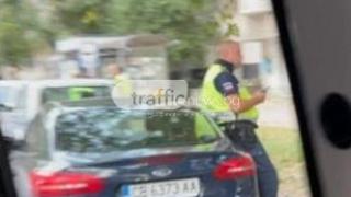 В центъра на Асеновград почерня от полиция СНИМКИ 