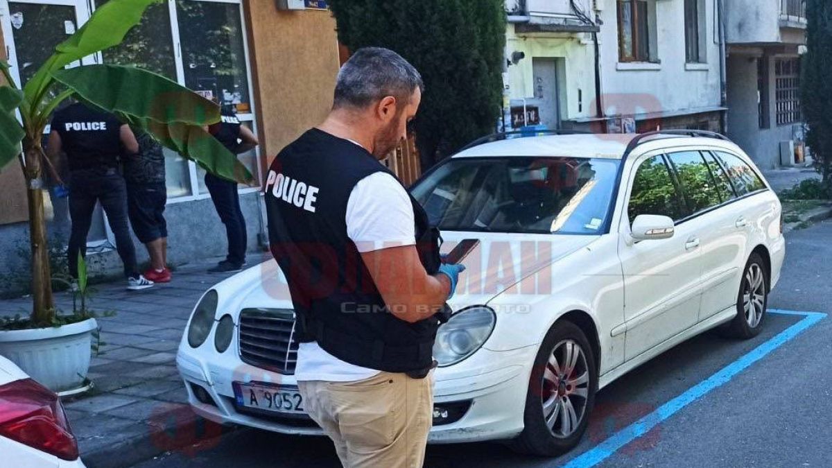 Откриха докъде е стигнал белият Мерцедес с изчезналия на авер на Митьо Очите