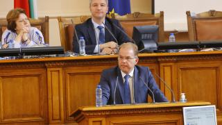 Радомир Чолаков:Кирил Петков ми е симпатичен, но няма да променяме Конституцията заради него