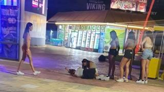 Поредна потресаваща гледка с въргаляща се девойка в Слънчака СНИМКА