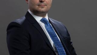 Александър Иванов: Мигрантската вълна е факт, но Рашков се занимава с привикването на учителки 