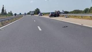 Нов ад с тир и кола на наша магистрала СНИМКИ