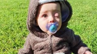 Млада майка може да държи бебето си само по 10 минути! Причината ще ви шокира СНИМКИ
