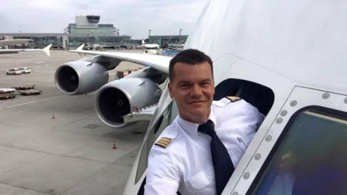 Наш пилот на най-големия лайнер разказа за приключенията си по света