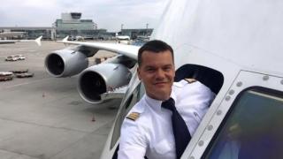 Наш пилот на най-големия лайнер разказа за приключенията си по света