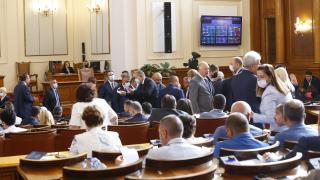 Депутатите взеха ключово решение за разпределението на властта