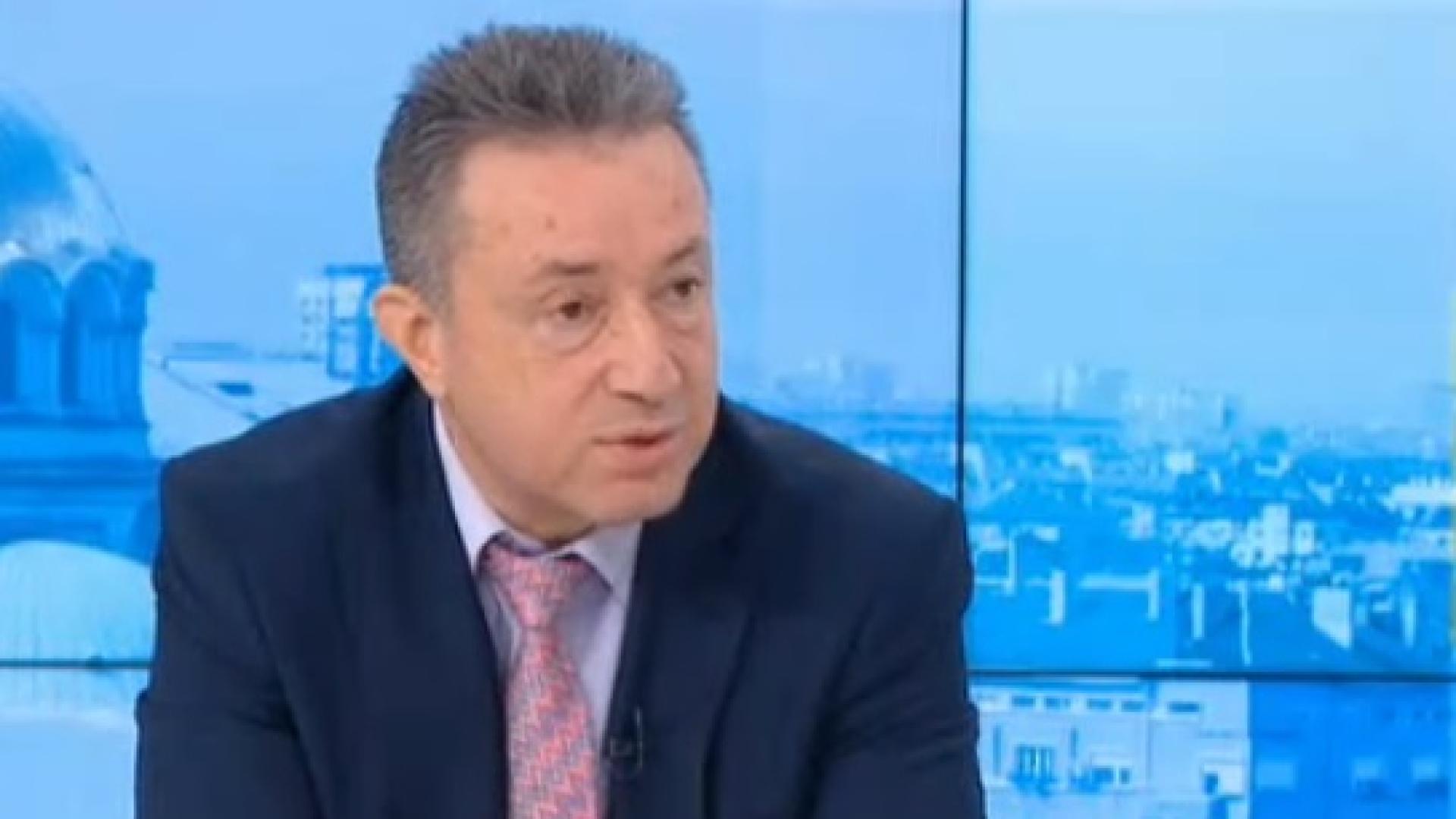 Янаки Стоилов с новини от кухнята на КС, заговори за чувал с отпадъци и бюлетини